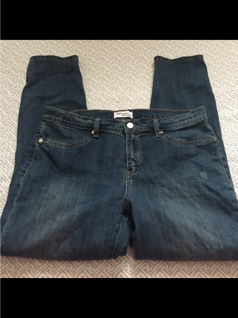 Lakeview Denim Jeans
Size 33, Naomi